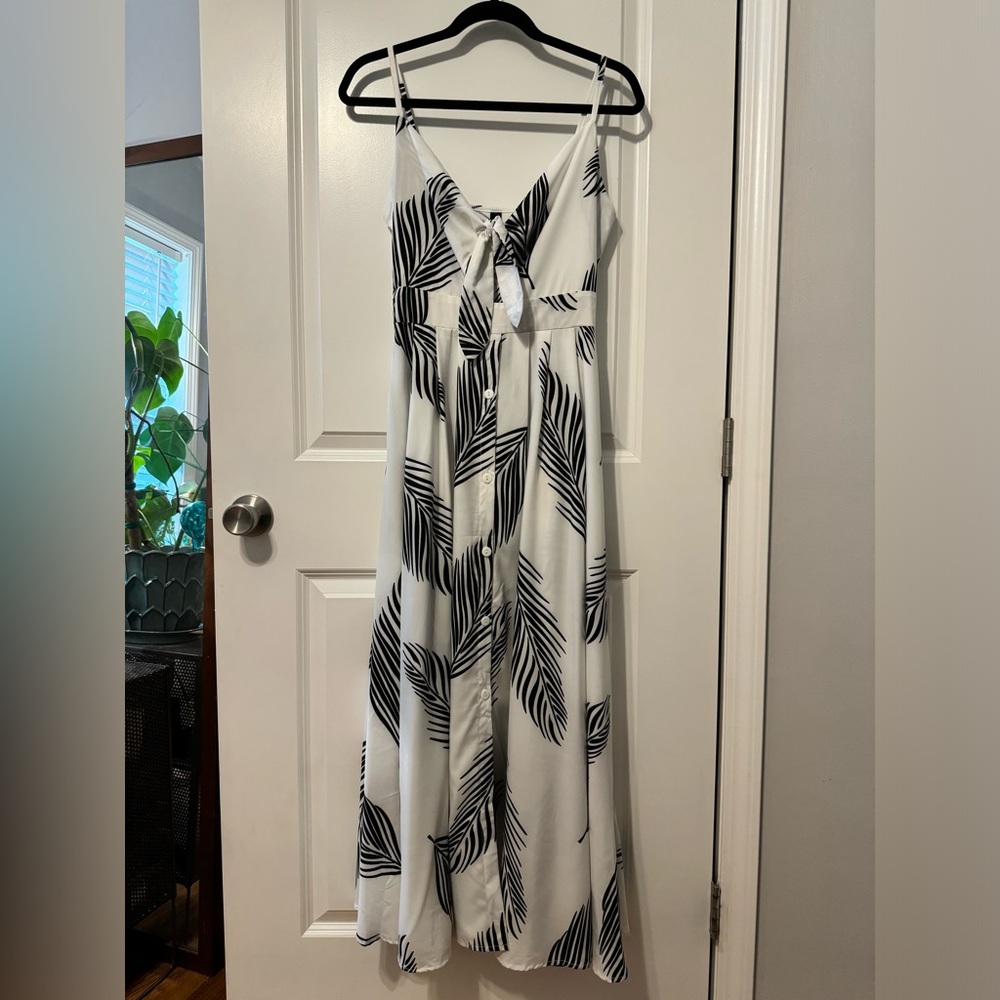 Black and White Palm Leaf Maxi Dress
